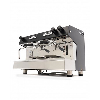 Espresso machine with two pistons